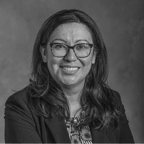 campos-castillo black and white