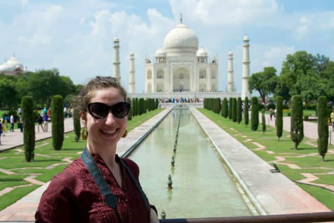 Elise Conklin standing in front of the Taj Mahal.