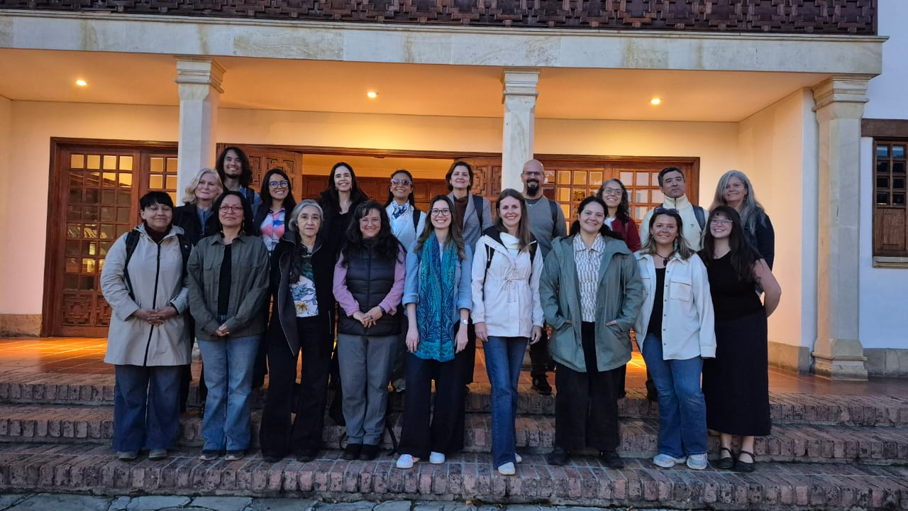 Leaders at the international symposium posing for picture